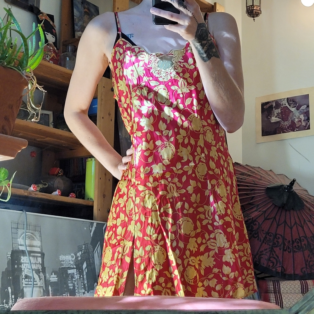 Victoria Secret Vintage 90s scarlet red & gold lace 100% silk mini slip dress- M - Picture 3 of 9